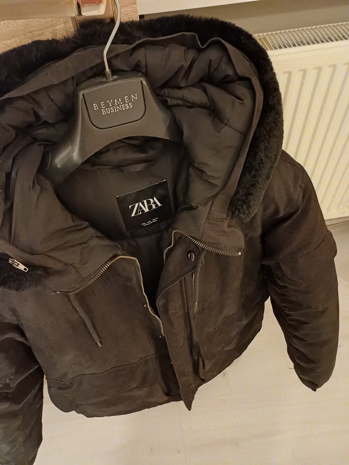 Siyah Kadın Kapüşonlu Kaban - Görsel 5