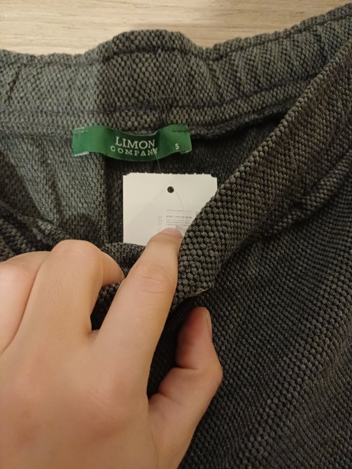 Gri Erkek Rahat Kesim Keten Bermuda Şort - Görsel 4