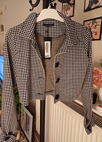 Crop blazer