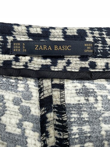 s Beden çeşitli Renk Zara Düz Kesim %70 İndirimli.