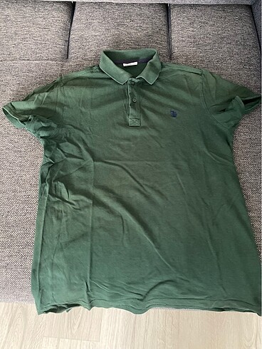 Yeşil polo tişört