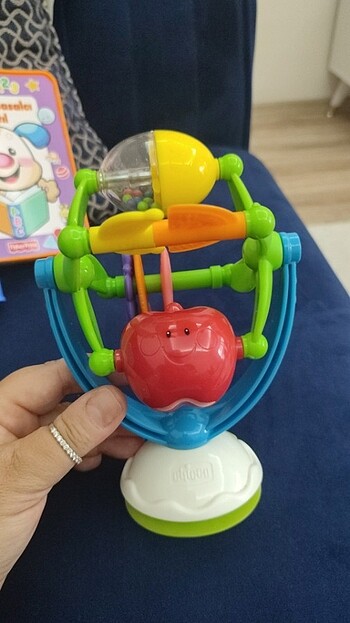 Bebek yemek masası oyuncagi