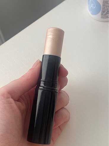 Chanel stick aydınlatıcı sculpting