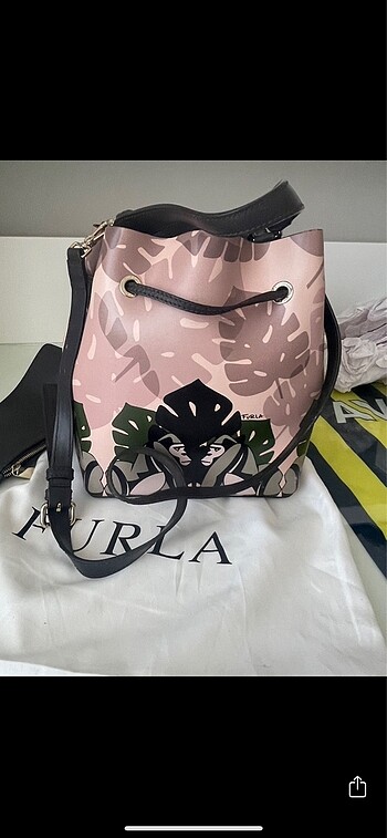 Furla çanta