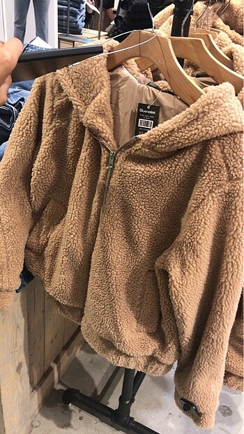 H&M Peluş Mont