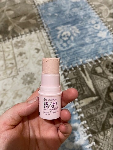 Essence Essence bright Eyes undereye