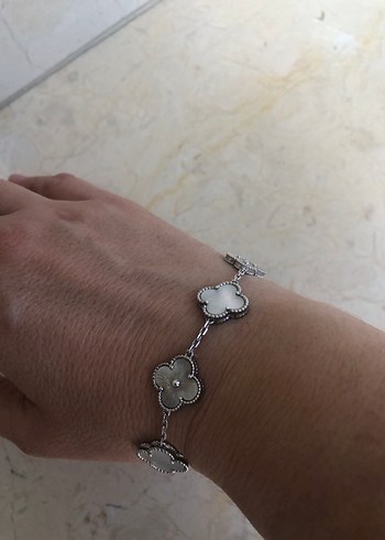 Zincir Detaylı Minimalist Beyaz Kadın Bileklik - Görsel 3