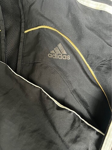Adidas Erkek çocukları için eşofman üstü