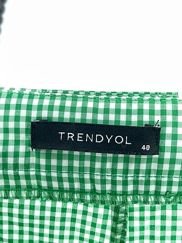 40 Beden yeşil Renk Trendyol & Milla Kumaş Pantolon %70 İndirimli.