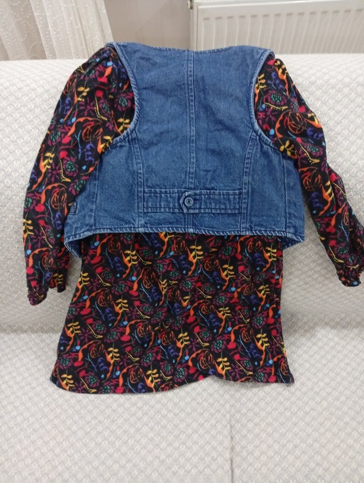 Renkli Batik Desenli Uzun Kollu Kışlık elbise ve Denim Yelek - Görsel 3