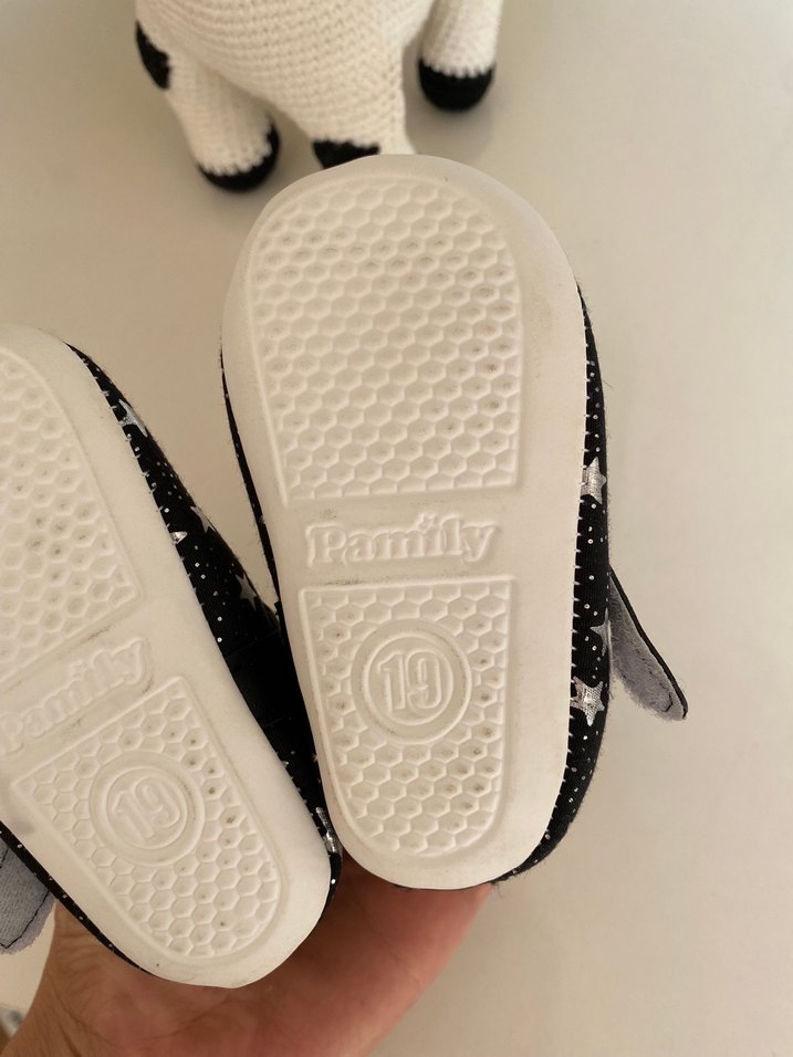 Kız Çocuk Siyah Yıldızlı Fiyonk Detaylı Babet - Görsel 3