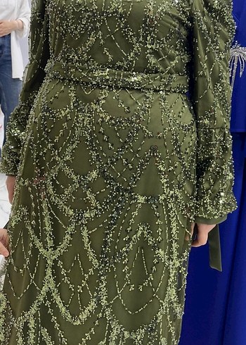 Boncuk İşlemeli Uzun Kollu Haki Abiye Elbise - Görsel 2