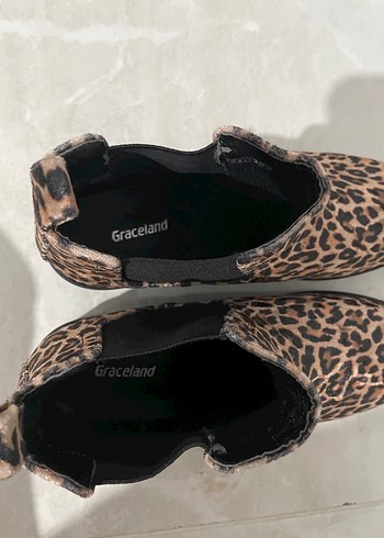 Kürk Detaylı Leopar Desenli Kadın Süet Bot - Görsel 3