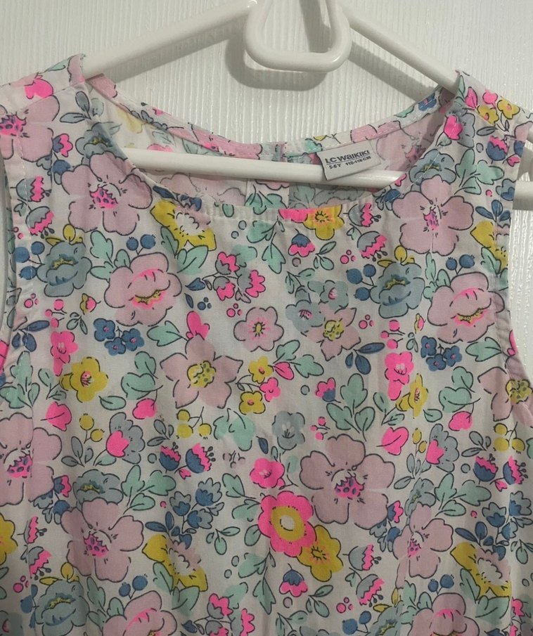 Çiçek Desenli Kolsuz Kız Çocuk Elbisesi - Görsel 4