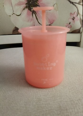 Pembe Köpük Yüz Temizleyici Köpürtücü - Görsel 2