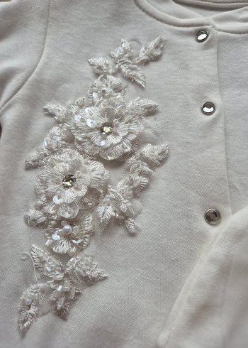 Beyaz Dantel İşlemeli Bebek Kız Tulumu Seti - Görsel 3