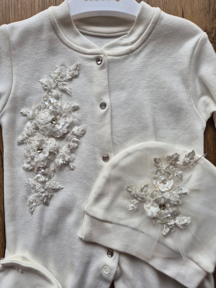 Beyaz Dantel İşlemeli Bebek Kız Tulumu Seti - Görsel 2