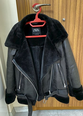Zara Siyah Kürklü Deri Biker Ceket