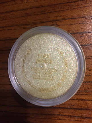 MAC Mac Studio Eye Gloss Pearl Varnish