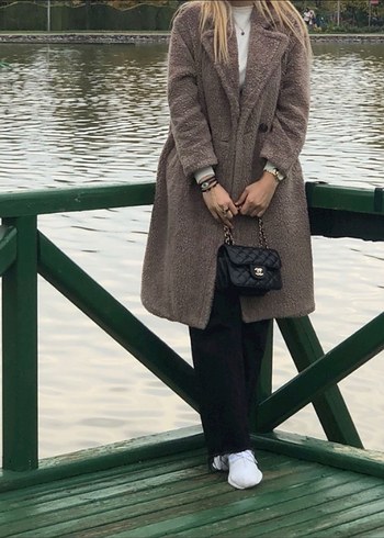 Bej Uzun Peluş Kadın Kaban - Görsel 2