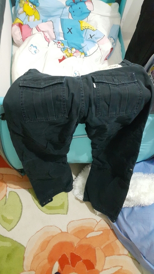 levis kargo pantalon