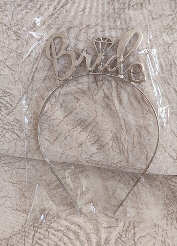 Bride taç