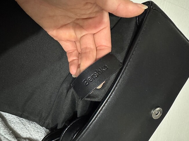 Bershka Çapraz çanta
