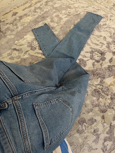 xs Beden Yırtık jean
