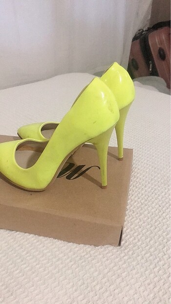 36 Beden Neon stiletto