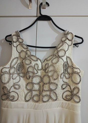 Drapeli İşlemeli Beyaz Uzun Gelinlik - Görsel 3