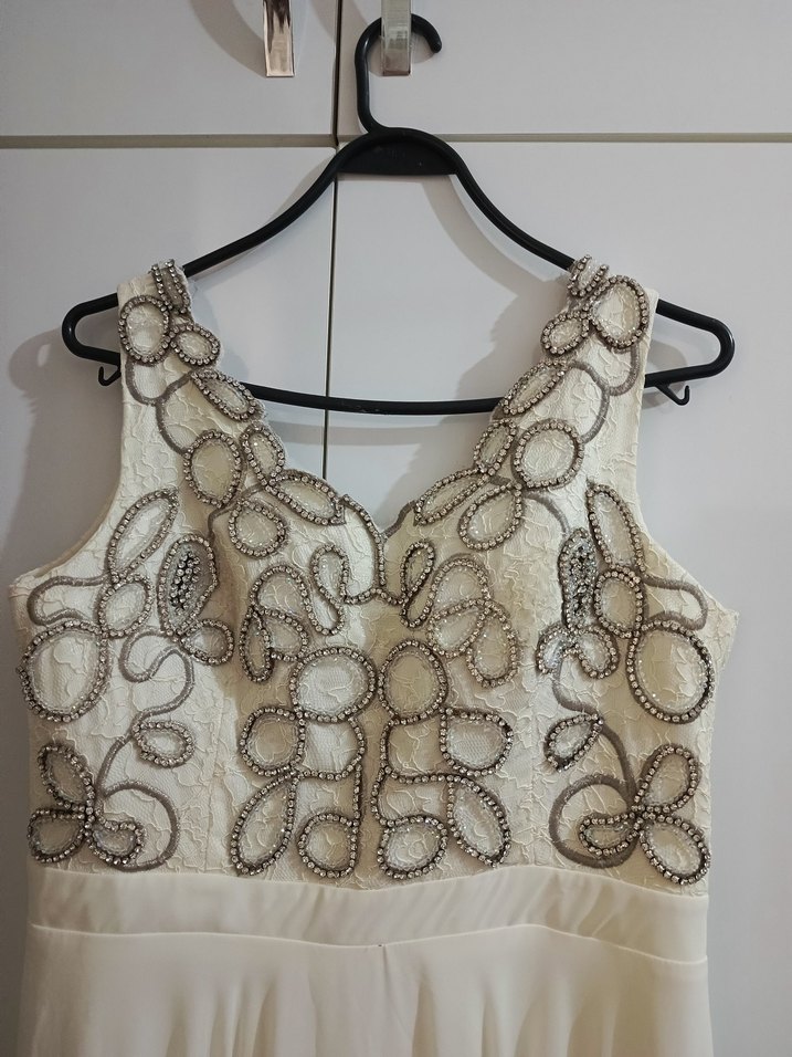 Drapeli İşlemeli Beyaz Uzun Gelinlik - Görsel 3