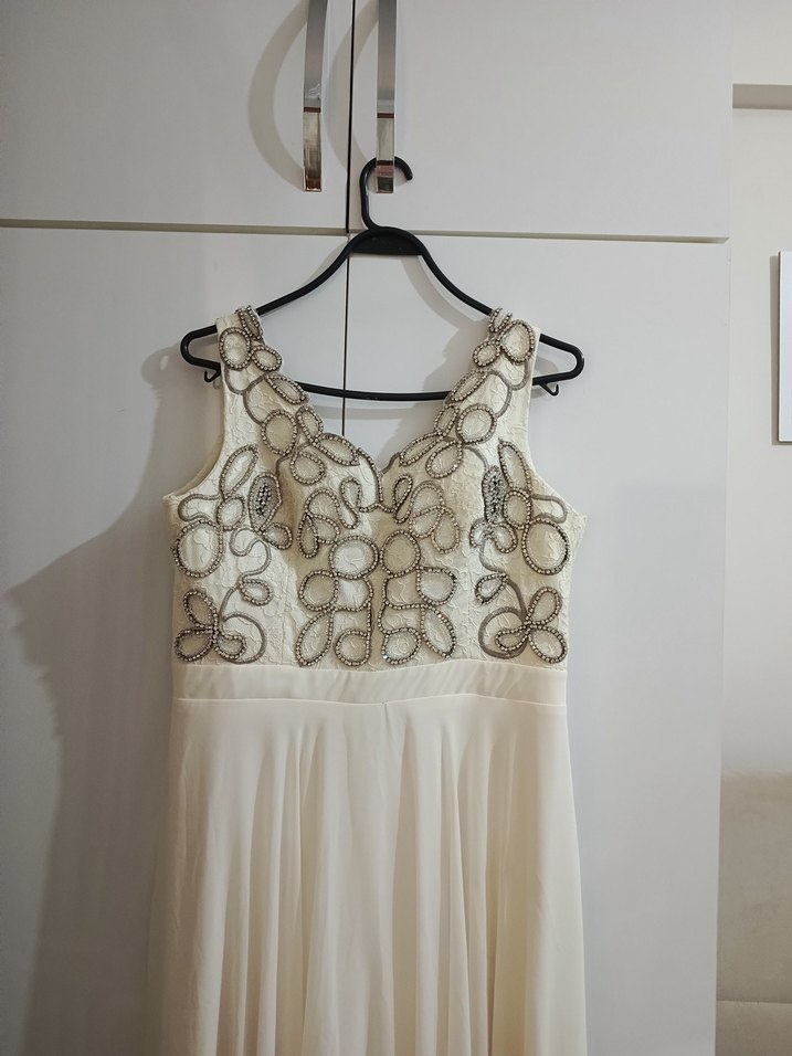 Drapeli İşlemeli Beyaz Uzun Gelinlik - Görsel 4