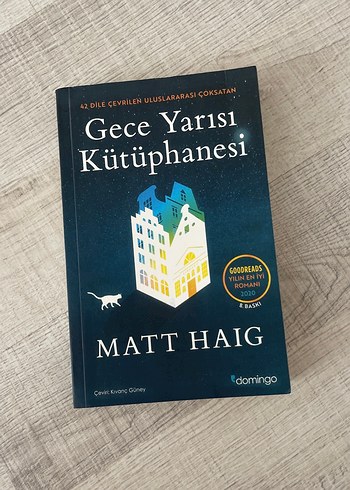 Gece yarısı kütüphanesi