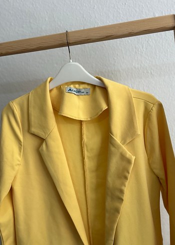 36 Beden Sarı Düğmeli Kadın Blazer Ceket