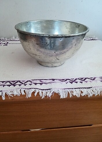 Antika bakır tas