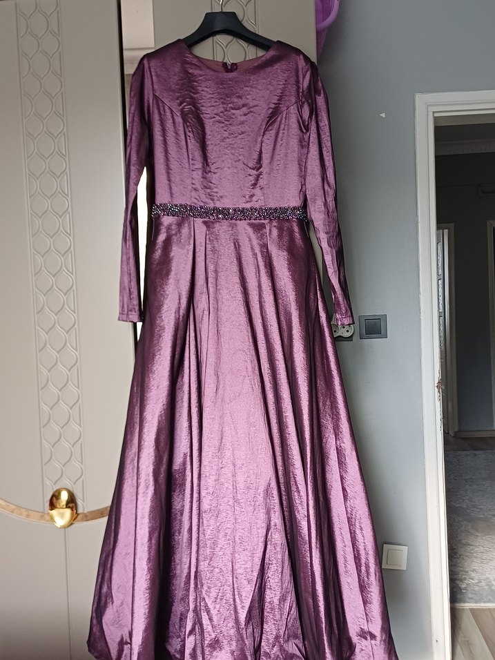 Uzun Mor Drapeli Kadın Abiye Elbise - Görsel 2