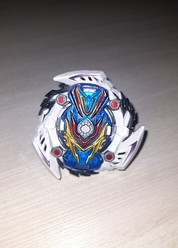 Beyblade burst takara tomy