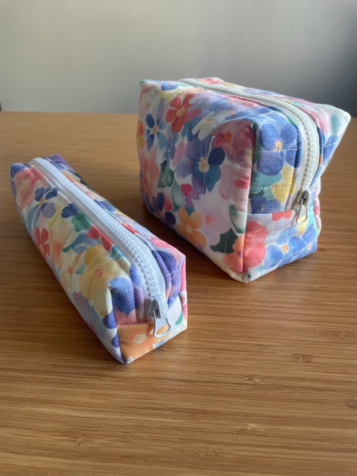 Pastel Renkli Fermuarlı Makyaj Çantası - Görsel 3