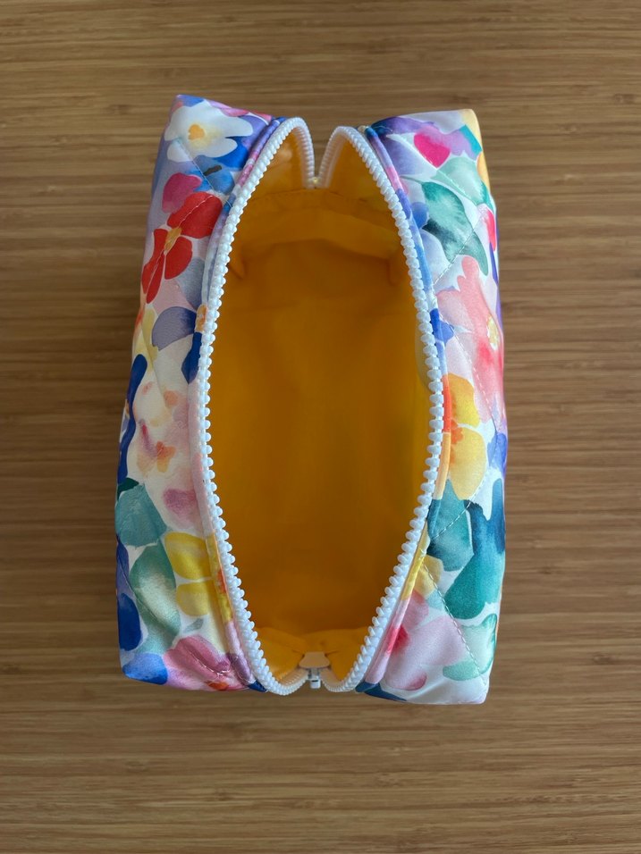 Renkli Tie-Dye Kadın Makyaj Çantası - Görsel 4