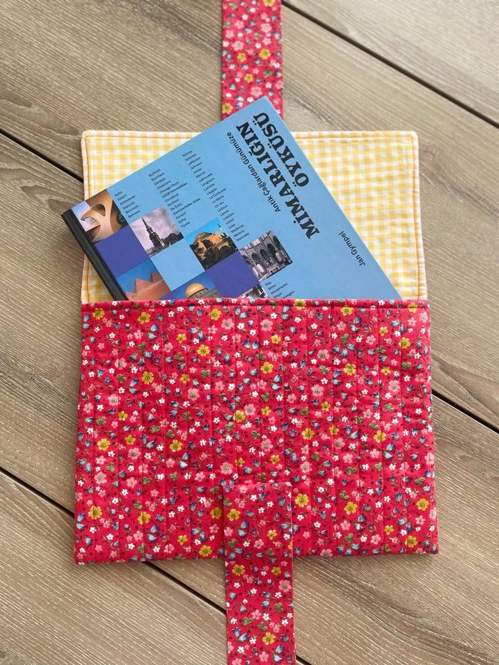 Çiçek Desenli Kırmızı Kadın Kitap Tablet vs El Çantası - Görsel 5
