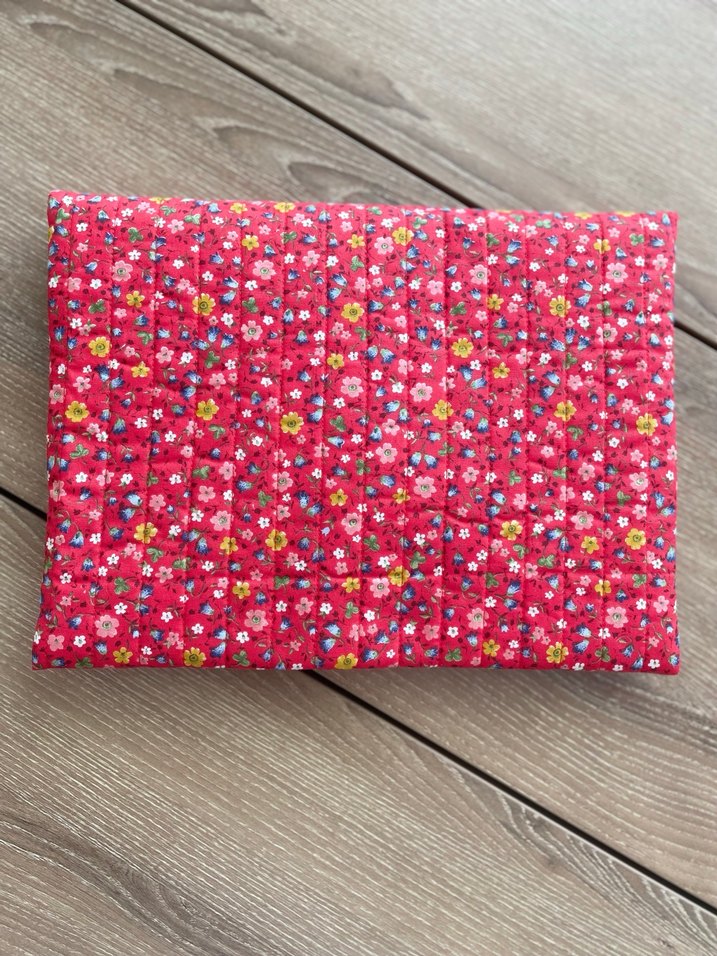 Çiçek Desenli Kırmızı Kadın Kitap Tablet vs El Çantası - Görsel 2