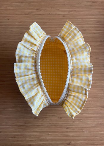 Sarı Kareli Fırfırlı Kadın Makyaj Çantası - Görsel 4