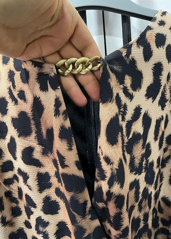 Twist Leopar Desenli Siyah Kadın Tulum - Görsel 3