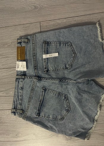 Düğmeli Mini Kadın Denim Şort - Görsel 2