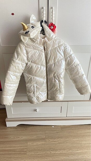 H&M Unicorn Mont 9-10 Y