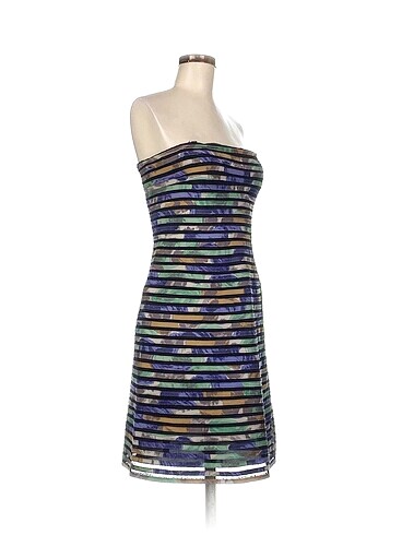 BCBG Maxazria BCBG Maxazria Kısa Elbise %70 İndirimli.