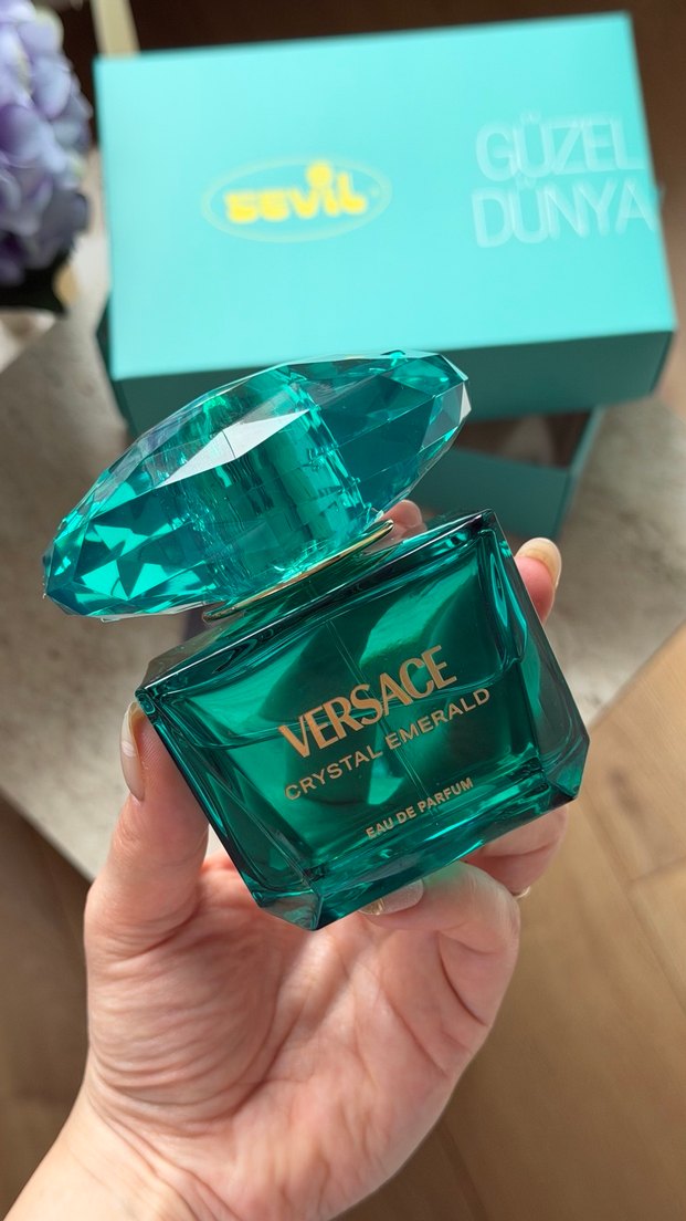 Versace Crystal kadın parfümü - Görsel 4