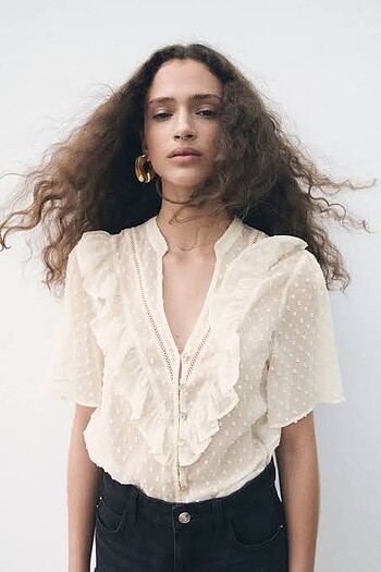 Zara Fırfırflı Plumeti Bluz