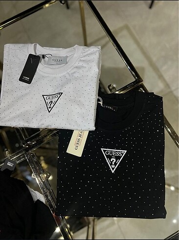 Guess Taşlı Tshirt