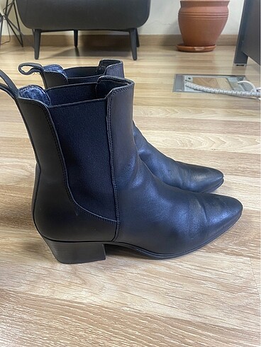 39 Beden Zara bot